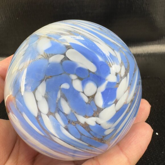 Vintage Pulled Feather Art Glass Oil Lamp Container Orb Blue White Dot Container - Picture 8 of 11